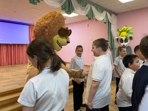 Декада инвалидов в школе №9: Праздник, где торжествуют дружба и радость!