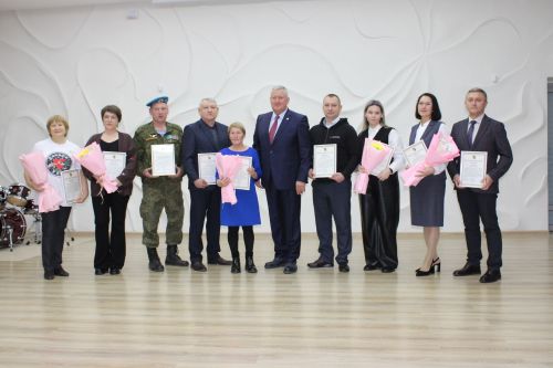 Волонтерское движение в Заинске: сила добра в действии | Реальные цифры и проекты