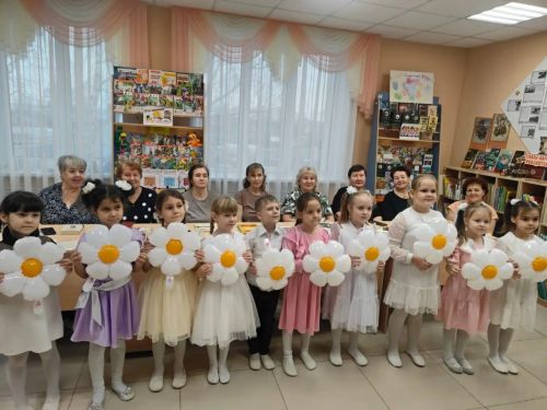 В Заинске поздравили женщин-волонтёров