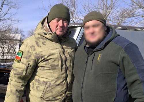 Глава района сопроводил 59-й гуманитарный конвой на линию фронта