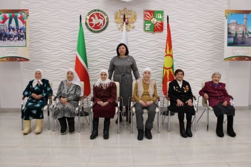 В Заинском районе шесть тружениц тыла получили юбилейные медали к 80-летию Победы