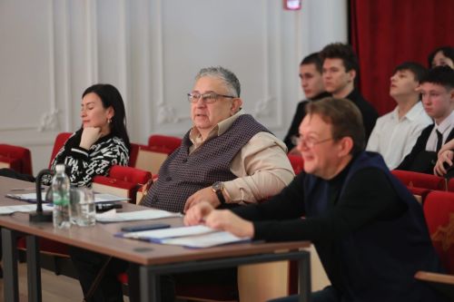 Заинские студенты постигают основы актерского искусства в театральной студии «Лицей»