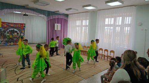 Участник СВО из Заинска «Тень» навестил сына в детском саду