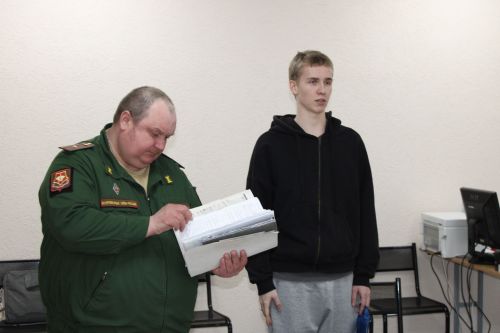 Брат погибшего героя Дмитрия Милочкина явился на призыв в Заинске