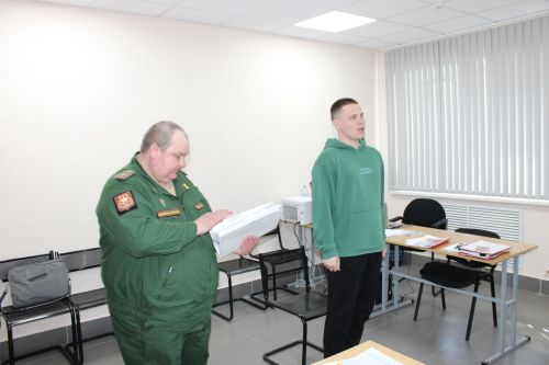 Брат погибшего героя Дмитрия Милочкина явился на призыв в Заинске