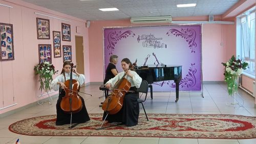 Ученицы Заинской детской музыкальной школы победили в республиканском конкурсе