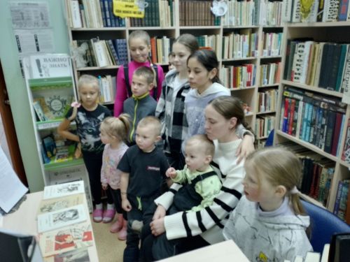 Библиотекарь Валентина Киселева из села Старый Токмак 20 лет объединяет поколения