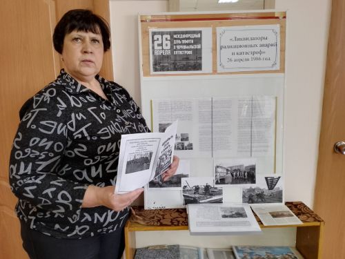 Библиотекарь Валентина Киселева из села Старый Токмак 20 лет объединяет поколения
