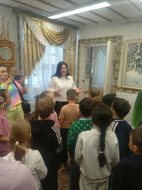 Первоклассники гимназии посетили Заинский краеведческий музей