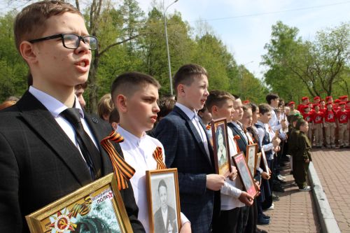 В преддверии 80-летия Великой Победы 80 заинских школьников вступили в ряды «Юнармии»
