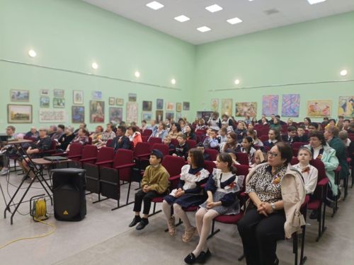 Праздничный концерт в честь 80-летия Великой Победы прошёл в Савалеевском доме культуры