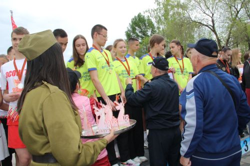 В Заинске 80-летию Великой Победы посвятили легкоатлетическую эстафету
