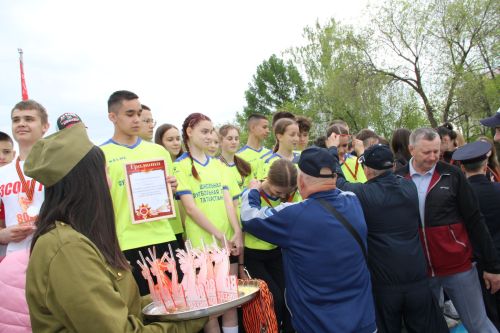 В Заинске 80-летию Великой Победы посвятили легкоатлетическую эстафету