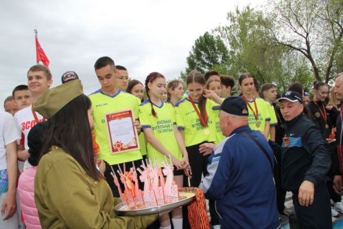 В Заинске 80-летию Великой Победы посвятили легкоатлетическую эстафету