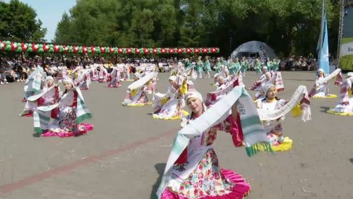 В Заинске с размахом отпраздновали Сабантуй — татарский национальный праздник