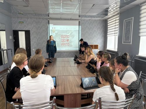 Заинские дети учатся пожарной безопасности с помощью нового мобильного комплекса