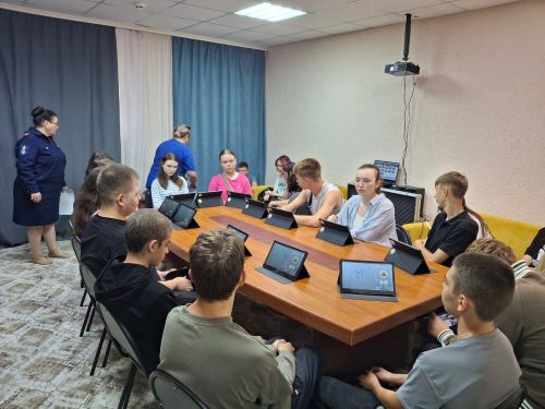 В Заинске презентовали мобильный обучающий комплекс по пожарной безопасности для детей