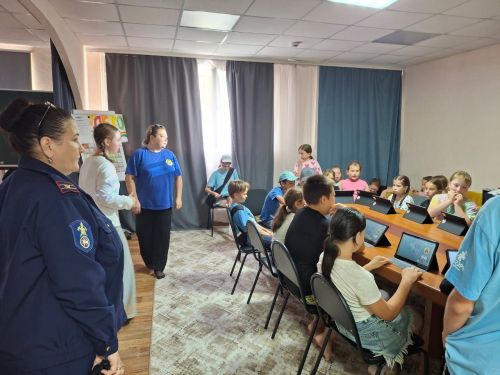 В Заинске презентовали мобильный обучающий комплекс по пожарной безопасности для детей