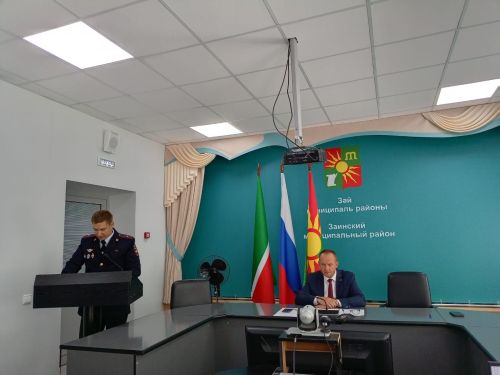 Дороги под контролем: в Заинске обсудили меры по повышению безопасности дорожного движения