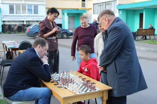 Праздник, который объединяет: на улице Жукова отпраздновали День двора