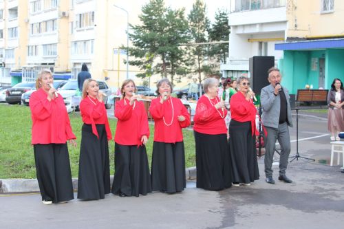 Праздник, который объединяет: на улице Жукова отпраздновали День двора