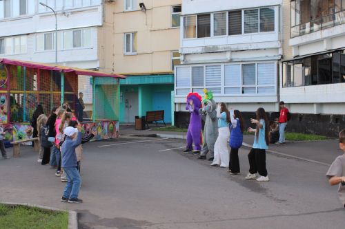 Праздник, который объединяет: на улице Жукова отпраздновали День двора