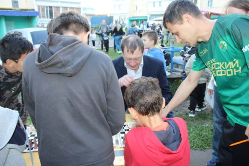 Праздник, который объединяет: на улице Жукова отпраздновали День двора