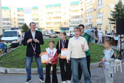 Праздник, который объединяет: на улице Жукова отпраздновали День двора