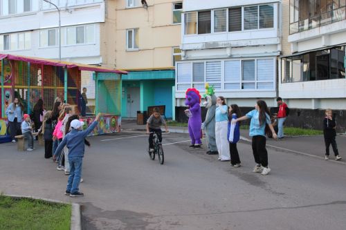 Праздник, который объединяет: на улице Жукова отпраздновали День двора