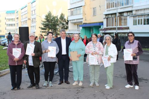 Праздник, который объединяет: на улице Жукова отпраздновали День двора