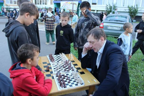 Праздник, который объединяет: на улице Жукова отпраздновали День двора