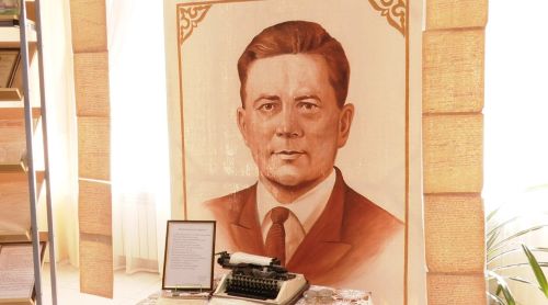 В Заинске вручили 42-ю премию имени Суббуха Рафикова