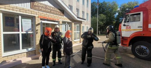 Урок безопасности: в Заинской школе №3 прошла учебная эвакуация