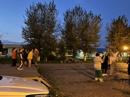Танцевальный вечер «Кому за…» зарядил жителей Заинска позитивом