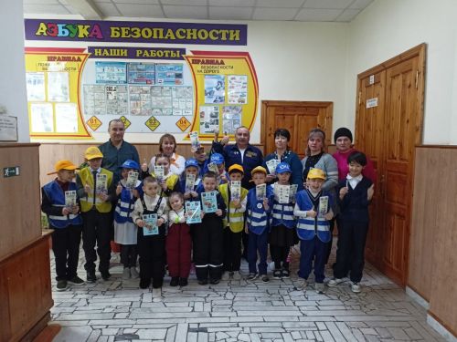 Дорога без опасности: в Бегишевской школе состоялась тематическая линейка по ПДД