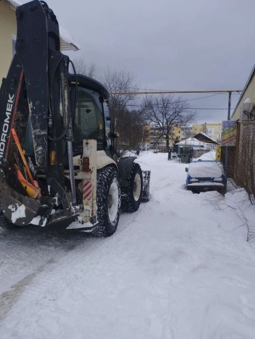 В Заинске продолжается уборка снега: коммунальные службы работают в усиленном режиме