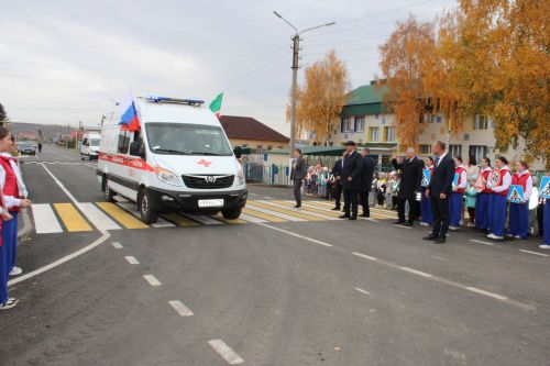 В Заинском районе открыли сразу несколько дорог после капремонта