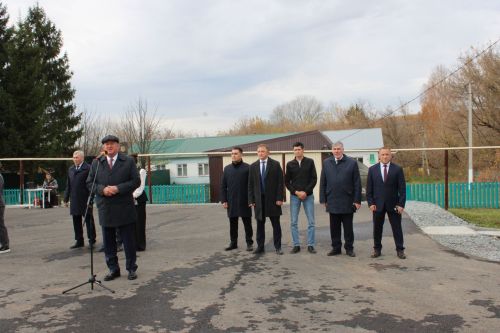 В Заинском районе открыли сразу несколько дорог после капремонта
