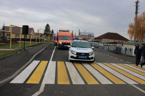 В Заинском районе открыли сразу несколько дорог после капремонта