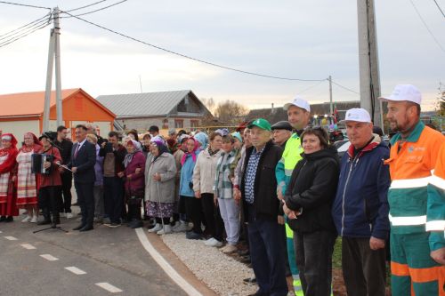 В Заинском районе открыли сразу несколько дорог после капремонта