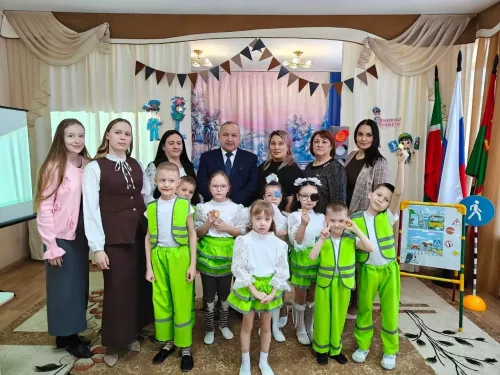Педагоги Заинска поборются за «Зеленый огонек»