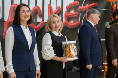 В Заинске стартовал региональный финал соревнований школьников по баскетболу «КЭС-БАСКЕТ»