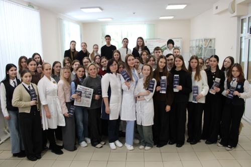 «Ангелы в белых халатах»: Заинская ЦРБ открыла двери для будущих медицинских работников