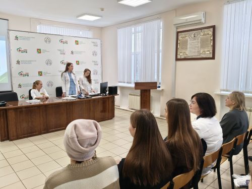 «Ангелы в белых халатах»: Заинская ЦРБ открыла двери для будущих медицинских работников