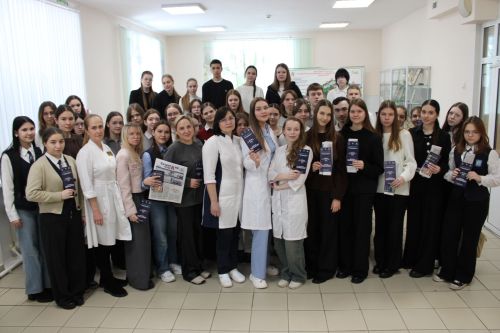 «Ангелы в белых халатах»: Заинская ЦРБ открыла двери для будущих медицинских работников