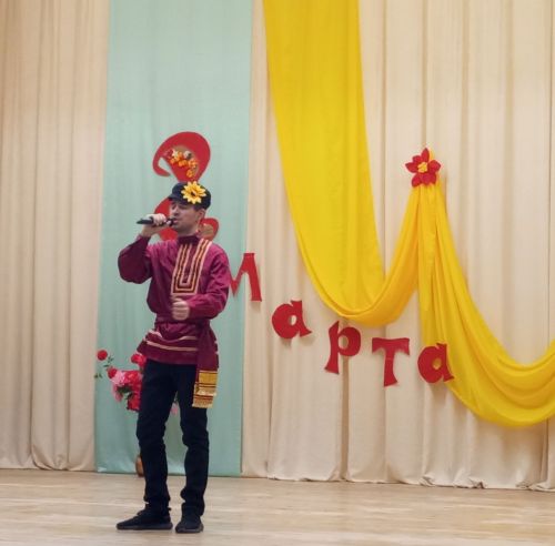 Праздничная программа «Именем 8 марта!» прошла в ГДК Мирный 4 марта
