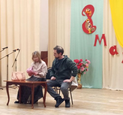 Праздничная программа «Именем 8 марта!» прошла в ГДК Мирный 4 марта