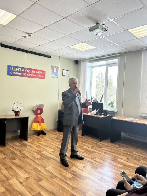 «А ну-ка, бабушки!»: в Заинском районе поздравили старшее поколение с 8 Марта