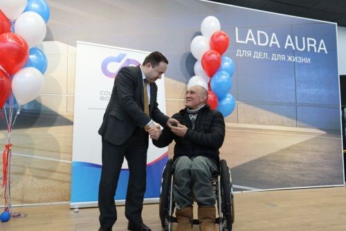 31 пострадавший на производстве татарстанец получил новые автомобили от СФР