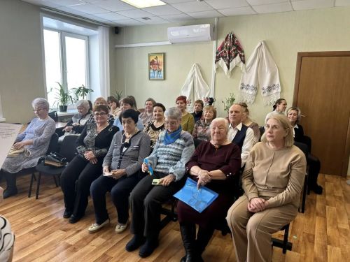 «А ну-ка, бабушки!»: в Заинском районе поздравили старшее поколение с 8 Марта